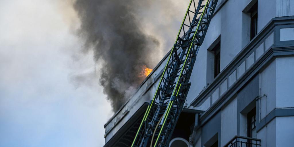 Muere el hombre ingresado tras el incendio del edificio de Cantabria en el que habían fallecido dos familiares suyos