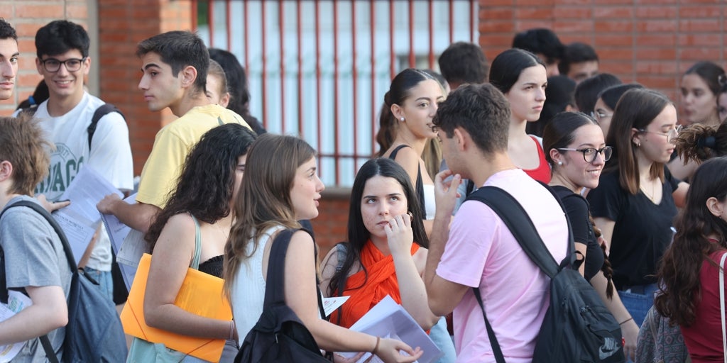 Las matrículas universitarias más baratas: los estudiantes pagan 5,26 euros menos por crédito que hace una década