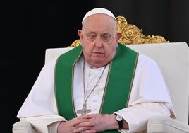 Nuevo parte médico del Papa Francisco: «Está estable y no tiene fiebre»