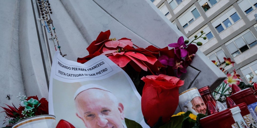 El Papa Francisco escribe desde el hospital: «Continúo con confianza esta convalecencia y sigo el tratamiento»