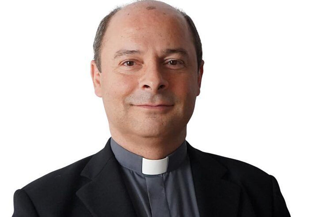 El obispo electo Eloy Alberto Santiago Santiago