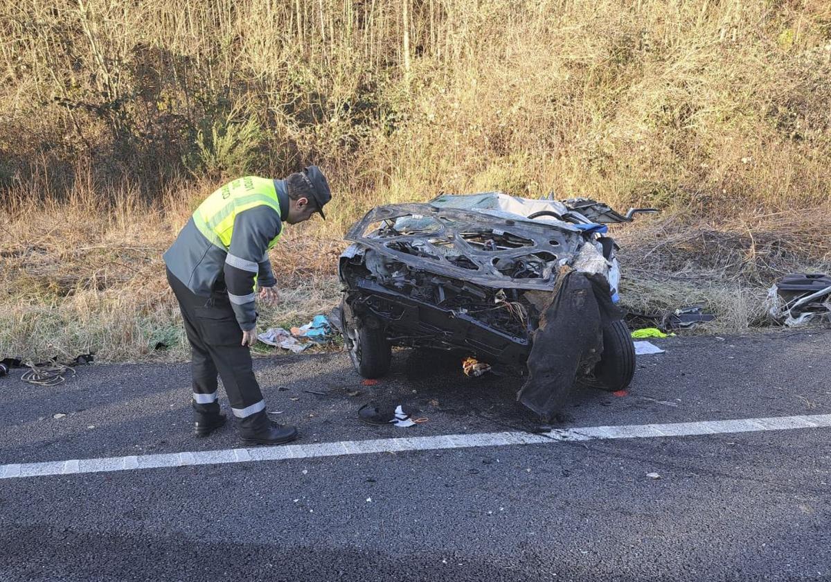 Fallece un joven conductor de 19 años en una salida de vía en O Saviñao (Lugo)