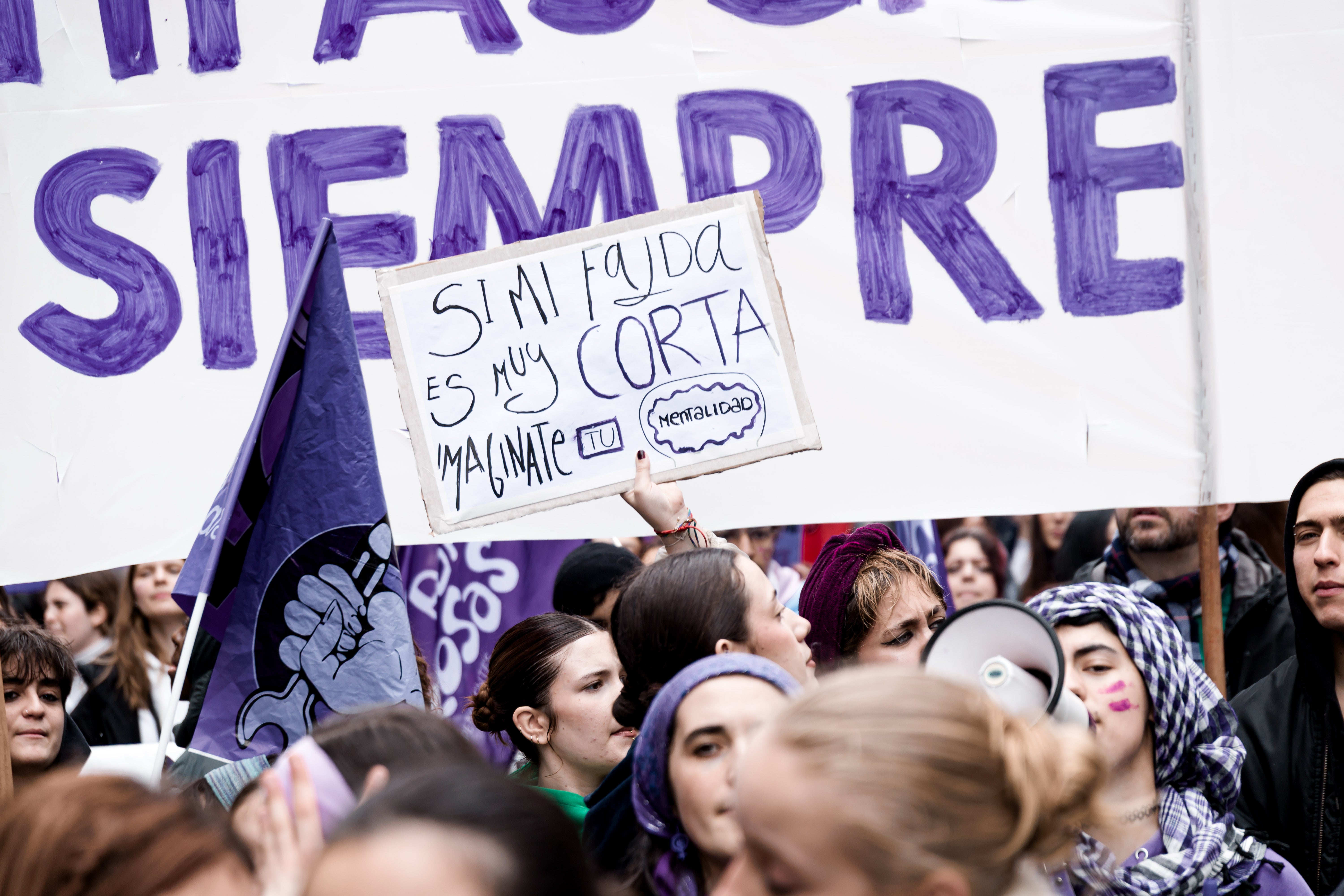 Uno de los carteles durante la manifestación del 8M en Madrid