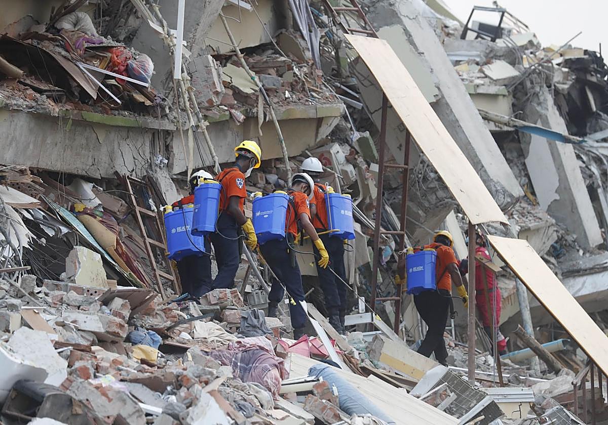 Continúan las operaciones de rescate en Birmania tras el fuerte terremoto