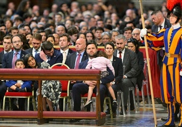 JD Vance asiste a los oficios del Viernes Santo en el Vaticano a pesar de la ausencia del Papa
