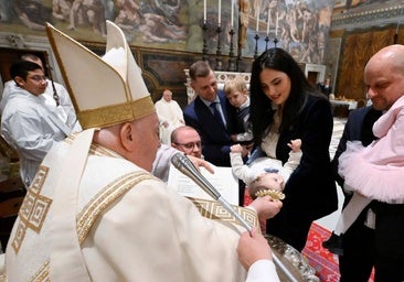 El Vaticano prohíbe apostatar borrando la partida de bautismo de la parroquia