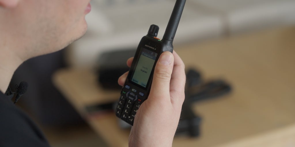 Radioaficionados durante el apagón: cómo mantener la comunicación cuando todo lo demás falla