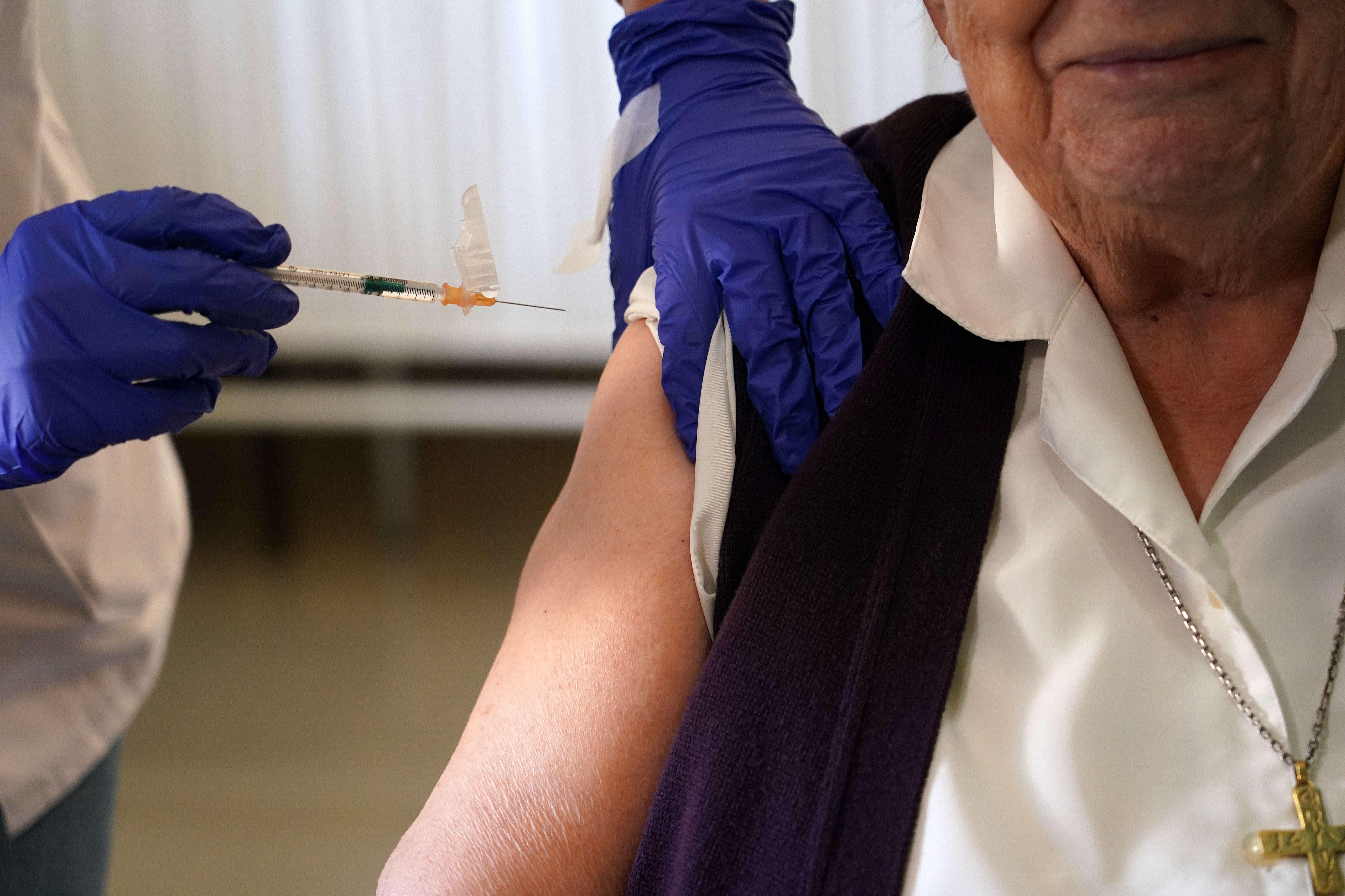 EMAは、高齢者に深刻な影響を与えた後、Chikungunyaに対して「Ixchiq」ワクチンを調査します