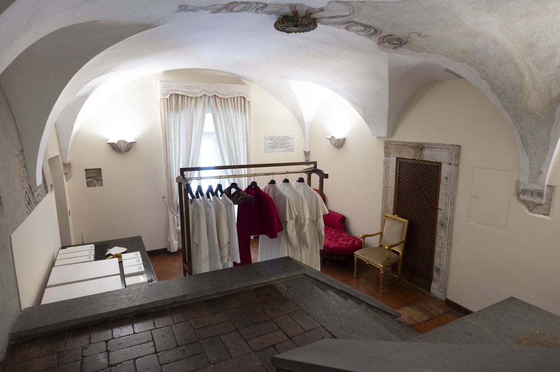 Interior de la Sala de las lágrimas en el día del inicio del cónclave.