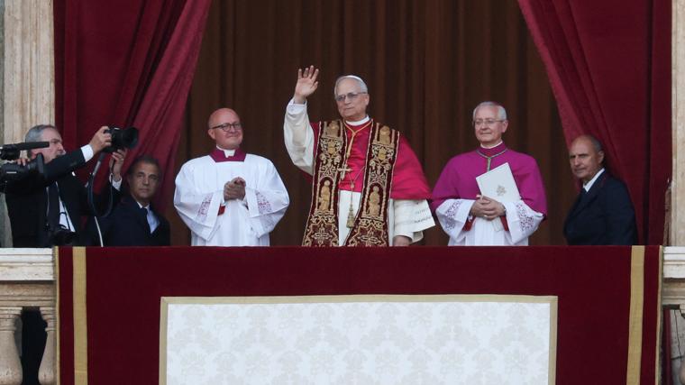 Robert Prevost tras ser elegido Papa