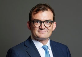 El diputado conservador británico Patrick Spencer, acusado de agresión sexual