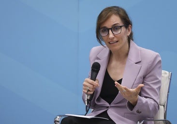 Sanidad renuncia a la exclusividad en la pública para médicos tras el MIR pero la mantiene para jefes de servicio