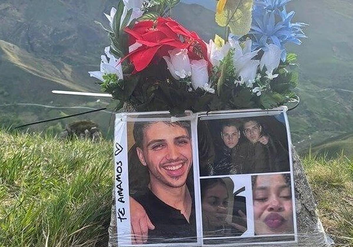 Fotografías de Izan y de los tres amigos fallecidos en marzo en el puerto de Lunada (Cantabria)