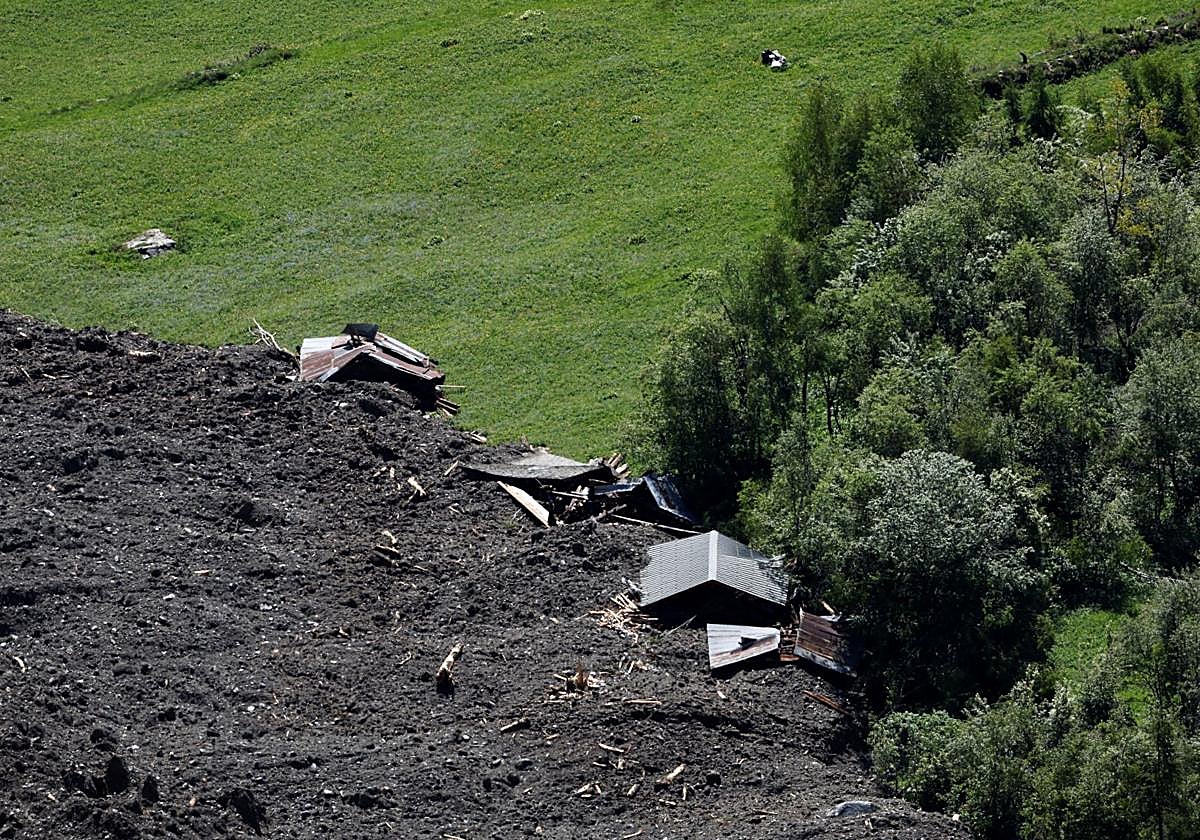 El pueblo suizo Blatten bajo los escombros