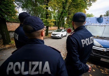 Un padre desbloquea el móvil de su hijo apuñalado en Italia y encuentra al asesino
