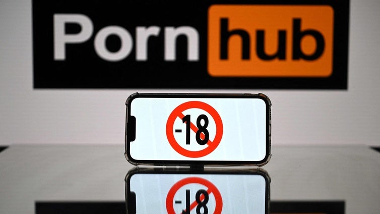 'Pornhub', 'Youporn' y 'Redtube' bloquean el acceso de los usuarios en Francia en protesta por las exigencias legales de verificación de edad