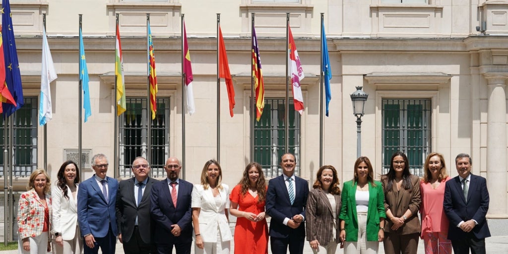 Ofensiva del PP contra Sanidad por el déficit de médicos