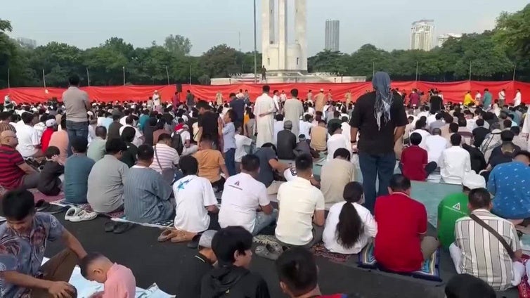 Musulmanes celebran el Eid al-Adha en Filipinas