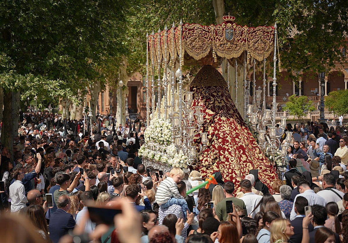 Pese a que la disminución en la proporción de católicos se da en todos los grupos de edad es especialmente relevante en los más jóvenes