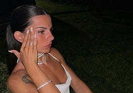 La profesora de una escuela católica despedida por tener OnlyFans denuncia a los padres que difundieron sus fotos