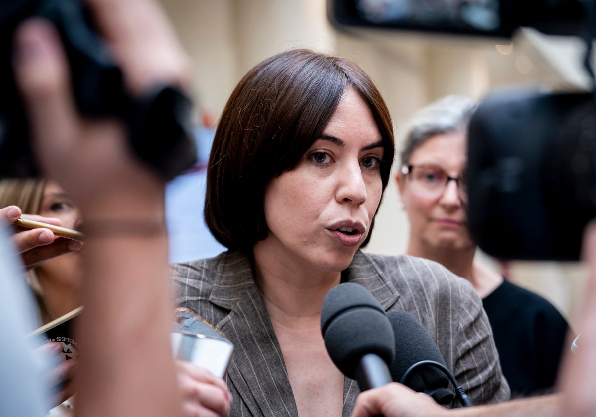 La ministra de Universidades, Diana Morant, en la sesión de control al Ejecutivo en el Congreso