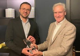Xavier Vilaltella, VII premio de Periodismo de la Asociación Española de Leasing y Renting
