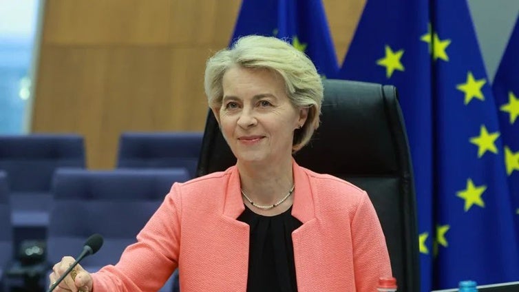 Von der Leyen manda retirar la directiva contra el «ecopostureo» de las empresas