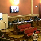 Crimen de la aspirante a 'mossa': sangre en las sábanas, cuchillos en la cómoda y medicación