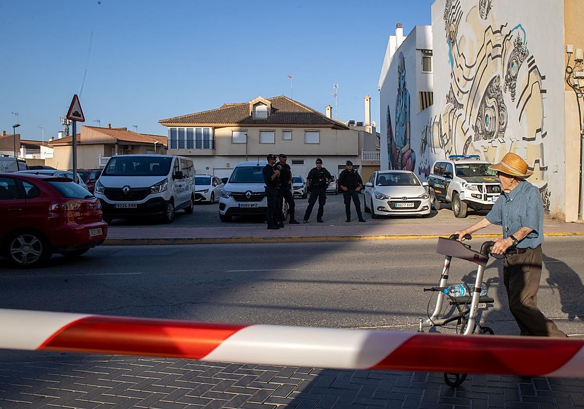 Miembros de la Guardia Civil en Torre Pacheco