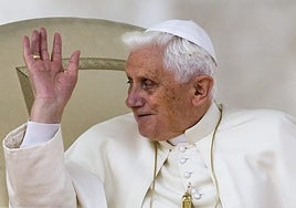 Sale a la luz una carta inédita de Benedicto XVI: «Mi renuncia es plena y válida»