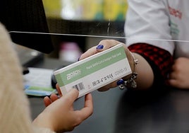 Las ventas de test de Covid-19 se disparan en pleno verano