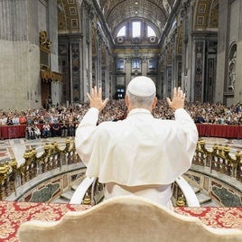 Cien días de León XIV: tras la huella de Francisco sin perder la tradición