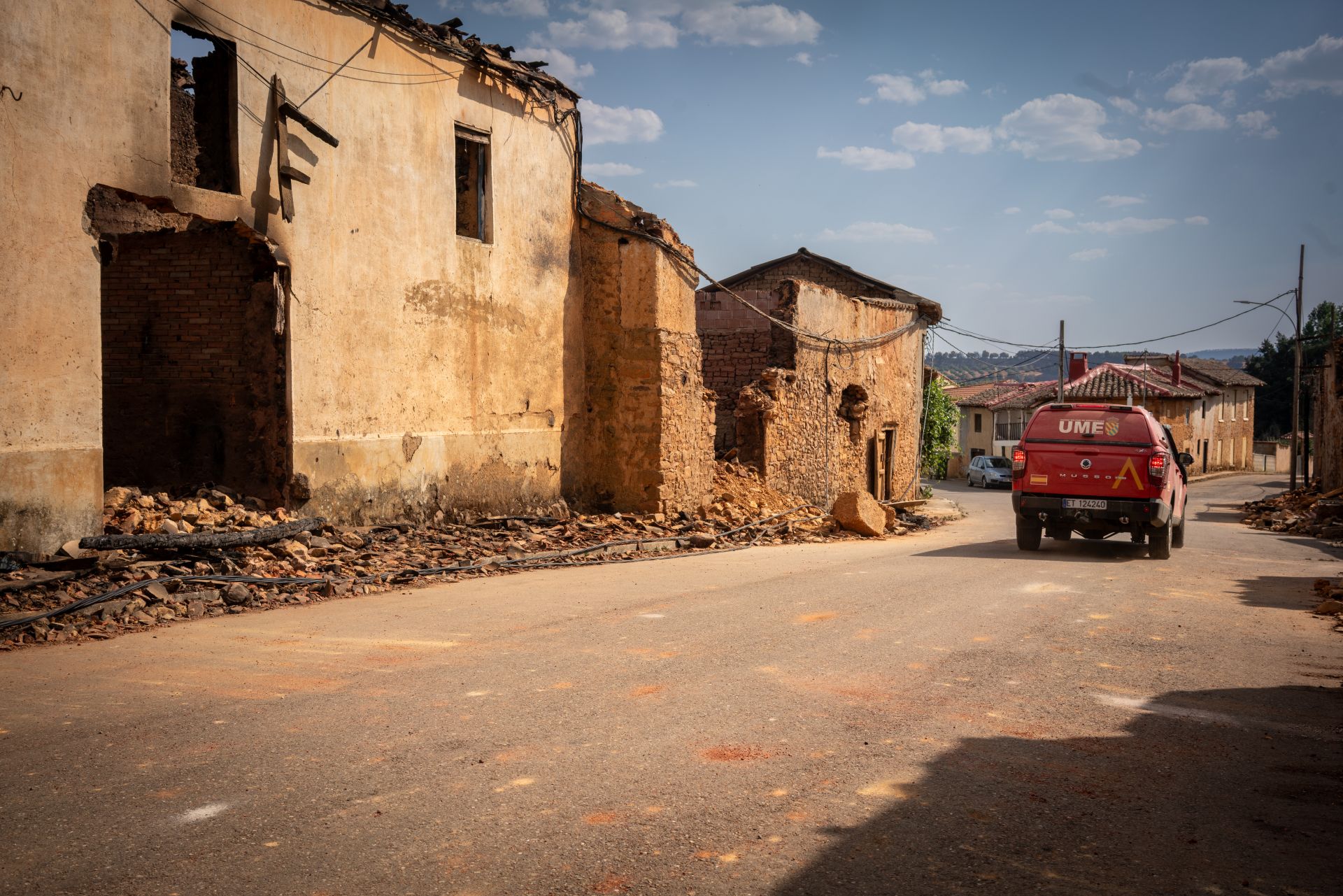 Viviendas afectadas por el fuego en Palacios de Jarmuz