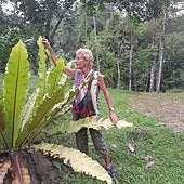 Halladas las pertenencias de Mati Muñoz, la turista española desaparecida en Indonesia