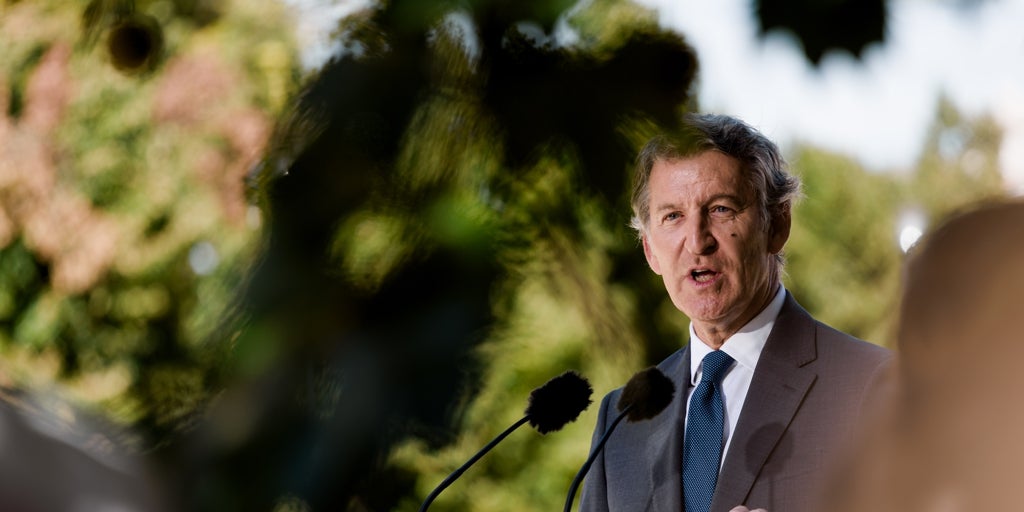 Feijóo pide ayuda a la RAE para diseñar la materia de Lengua: «Sin inventos como 'portavoza' o 'niñes'»