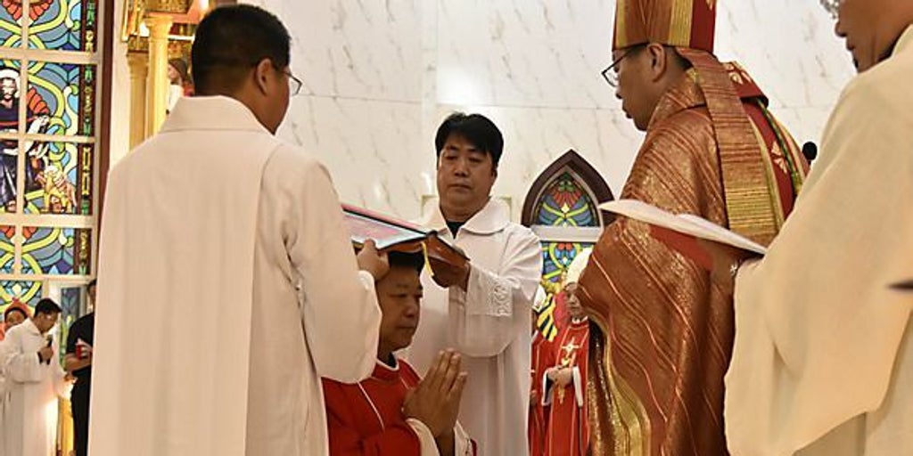 El Papa aprueba una diócesis creada por el gobierno chino y acepta como obispo al sacerdote señalado por Pekín