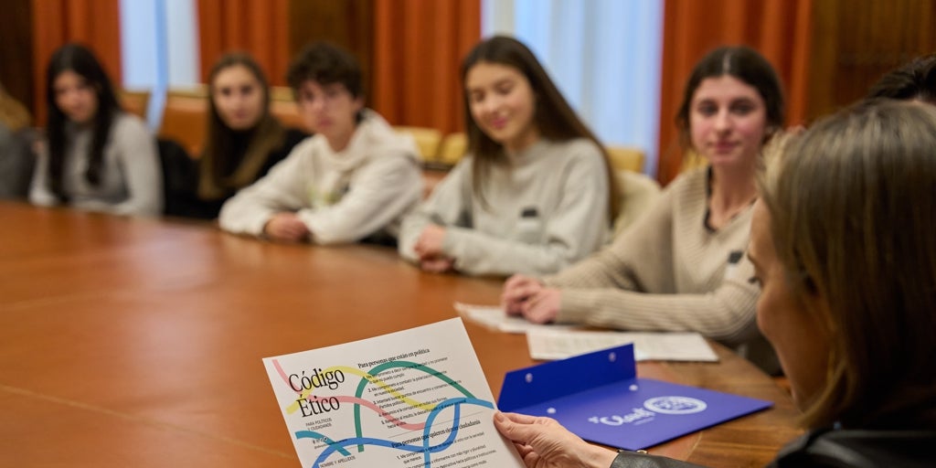 El colegio navarro que pide a los políticos firmar su contrato ético: «Si no lo cumplen. Dimisión»