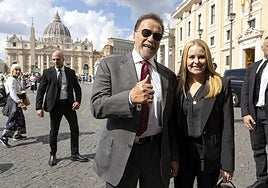 Arnold Schwarzenegger presenta en el Vaticano su plan para salvar el planeta del apocalipsis climático