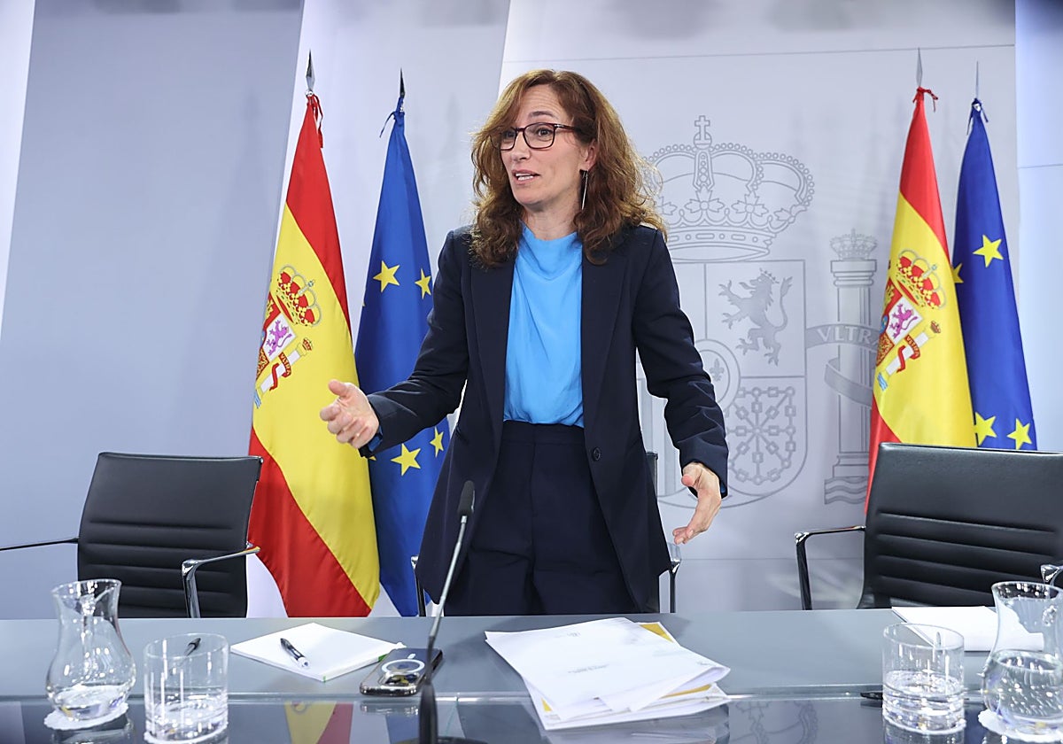 La ministra de Sanidad, Mónica García