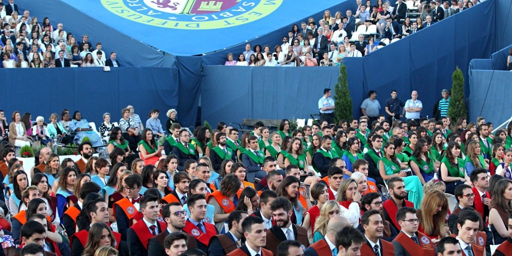 La privada exige al Gobierno dar marcha atrás con el decreto de universidades