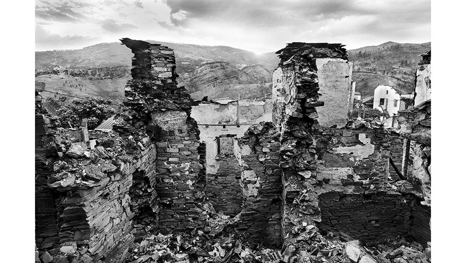 San Vicente de Leire y el núcleo urbano de la La Aldea quedo totalmente arrasado tras el paso del incendio del 16 de Agosto que asoló la provincia de Ourense 