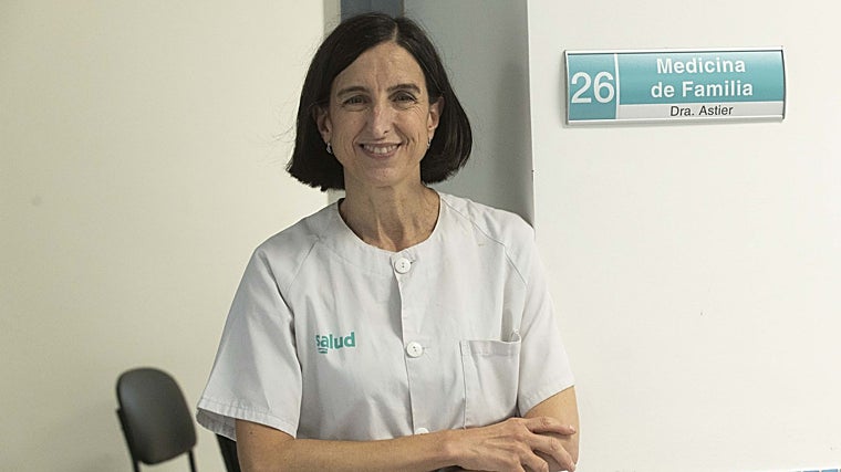 La doctora Astier-Peña: «Es necesario que en el medio rural los médicos de familia ejerzan de pediatras»