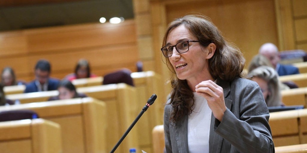 Las comunidades del PP y País Vasco abandonan la reunión con Mónica García por la «utilización partidaria y sectarista» del ministerio