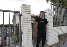 Cuenta atrás para los okupas de la escuela: el Ayuntamiento les da un mes para abandonar las instalaciones