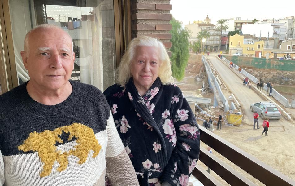 Paco y Marga días después de la DANA en Paiporta