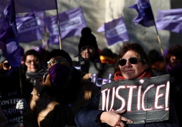 Francia aprueba una ley que define la violación como todo acto sexual sin consentimiento