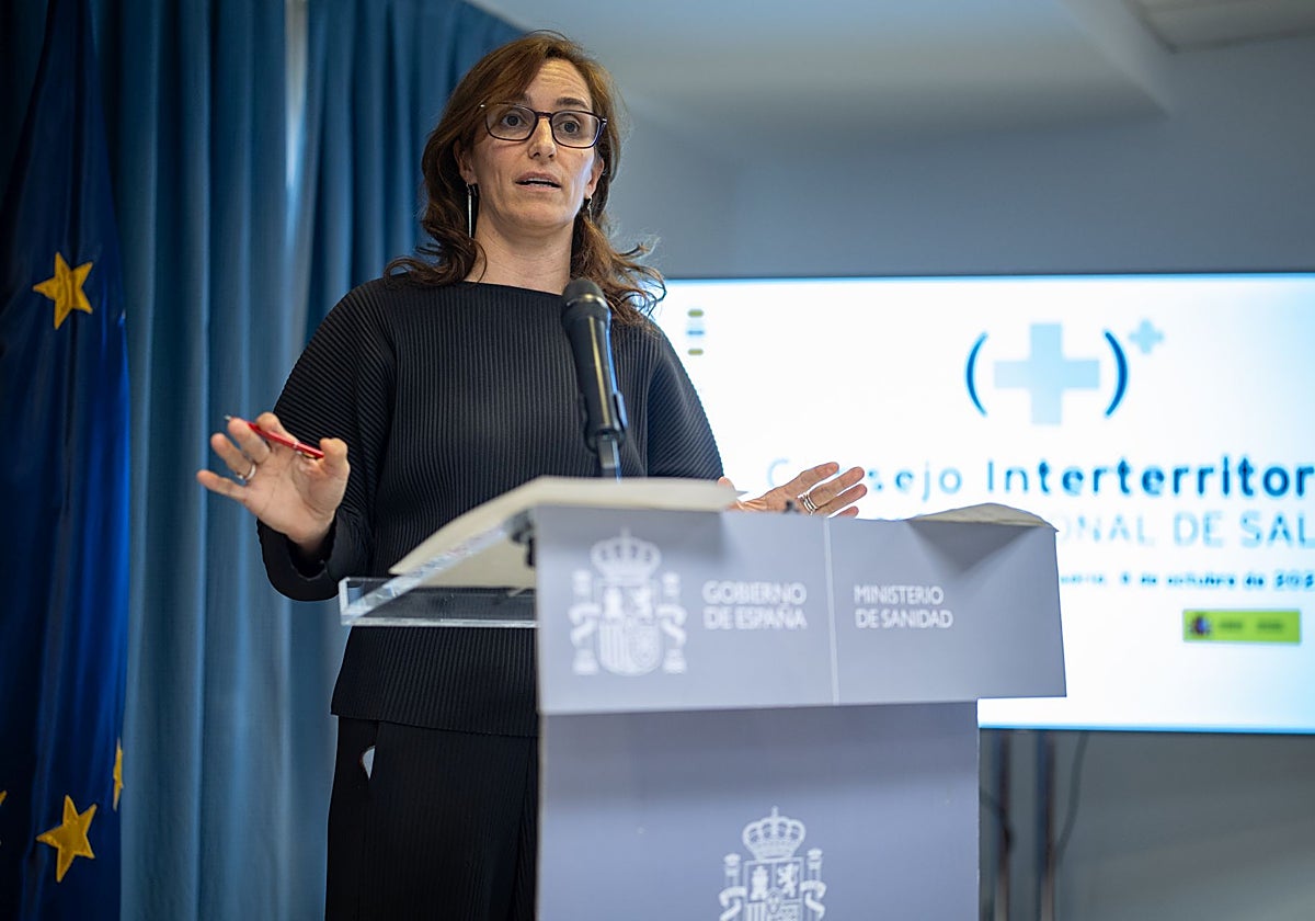 Mónica García en rueda de prensa tras una reunión del Consejo Interterritorial