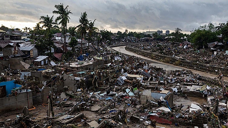 Filipinas declara el estado de emergencia por el tifón Kalmaegi tras dejar al menos 140 muertos y unos 800.000 desplazados