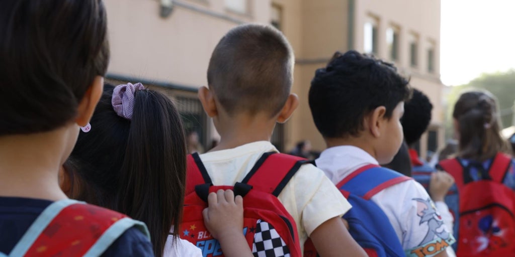 Nuevo récord de población en España con 49,4 millones de personas