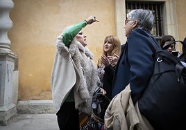 «¡Es usted una cómplice de los agresores!», Ana Redondo es increpada por la presidenta de una asociación de víctimas